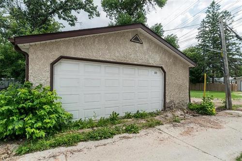 222 Poplar Ave, Winnipeg, MB 