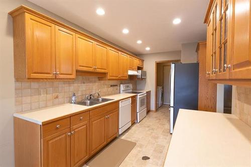 10-55 Bairdmore Blvd, Winnipeg, MB 