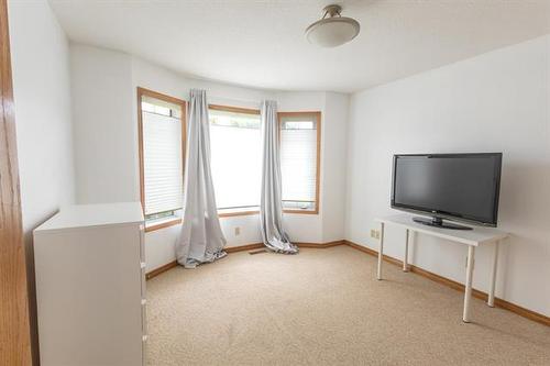 10-55 Bairdmore Blvd, Winnipeg, MB 