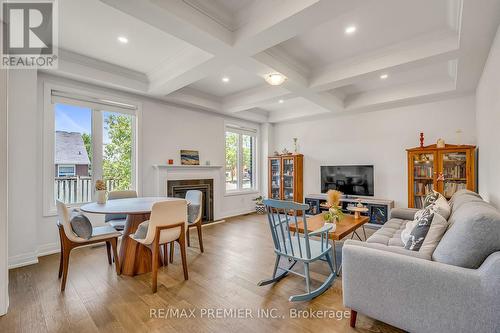 25 Low Boulevard, Uxbridge, ON 