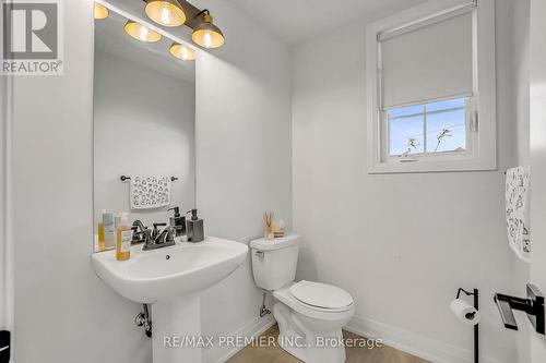 25 Low Boulevard, Uxbridge, ON 