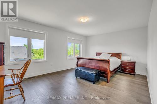 25 Low Boulevard, Uxbridge, ON 