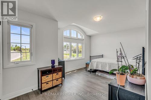 25 Low Boulevard, Uxbridge, ON 