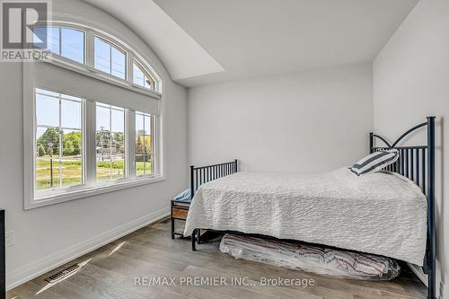 25 Low Boulevard, Uxbridge, ON 