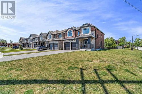 25 Low Boulevard, Uxbridge, ON 