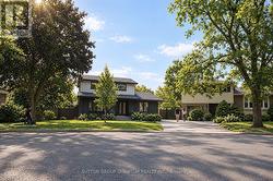 1237 SYCAMORE DRIVE  Burlington, ON L7M 1G8