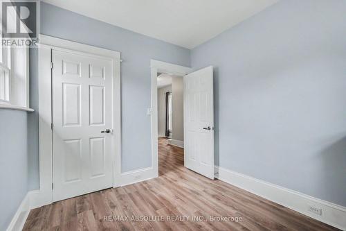 16 Glen Avenue, Smiths Falls, ON 