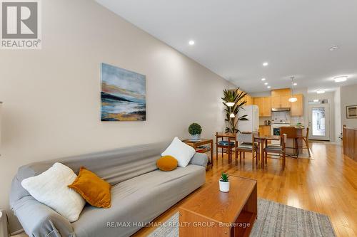 66 Kayenta Street, Ottawa, ON 