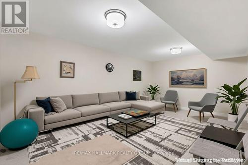 66 Kayenta Street, Ottawa, ON 