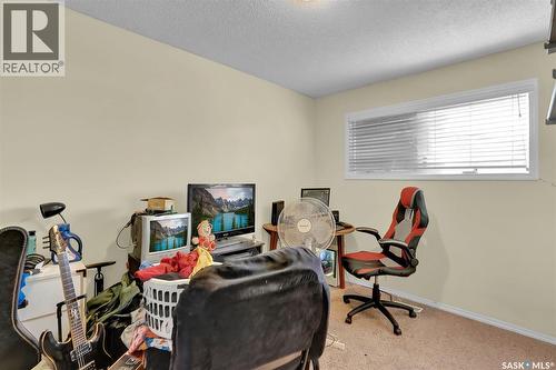 176-178 Rothwell Crescent, Regina, SK 