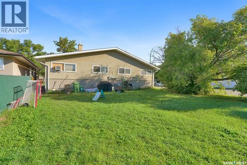 176-178 Rothwell Crescent, Regina, SK 
