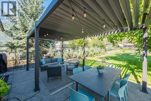 Gazebo with adjustable slats - 886 Fairview Road, Oliver, BC 