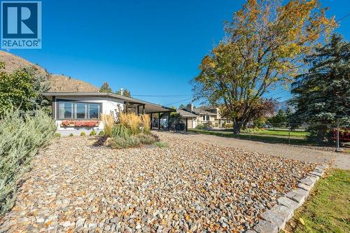 Front yard landscaped & irrigated - 886 Fairview Road, Oliver, BC 