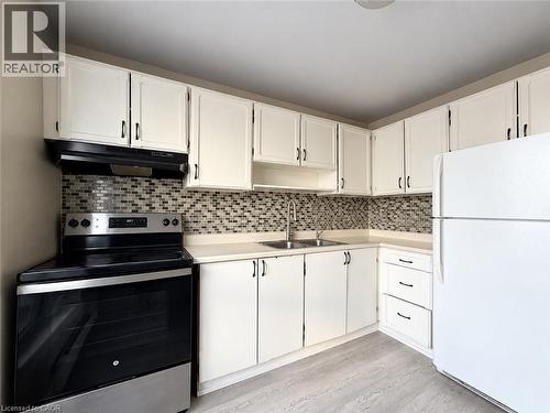 66 SUMMERCREST Drive Unit# 18 , Hamilton, Ontario L8K 6G6 3