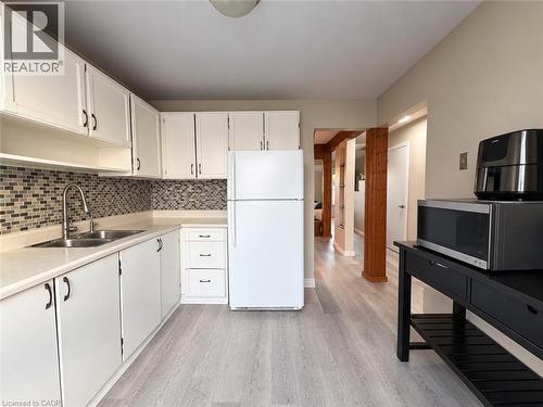 66 SUMMERCREST Drive Unit# 18 , Hamilton, Ontario L8K 6G6 5