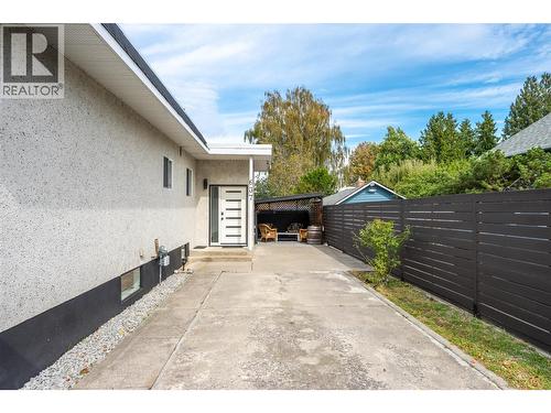 Driveway. - 637 Alexander Avenue, Penticton, BC 