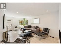 Living room. - 