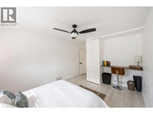 Main bedroom. - 637 Alexander Avenue, Penticton, BC 