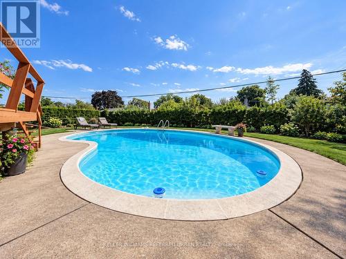 16 Carsbrooke Road, Toronto, ON 