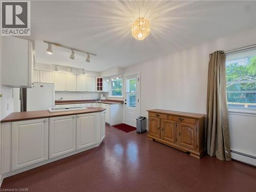 216 Fairview Avenue, Dunnville, ON 