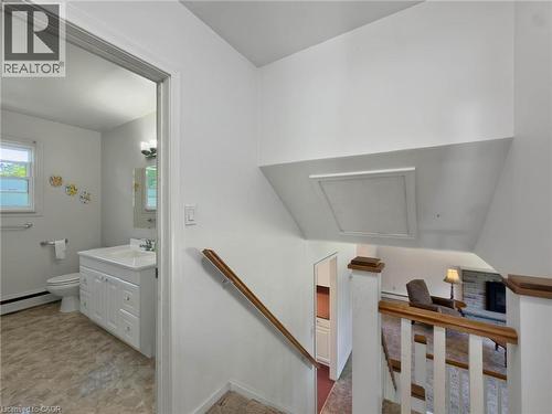 216 Fairview Avenue, Dunnville, ON 