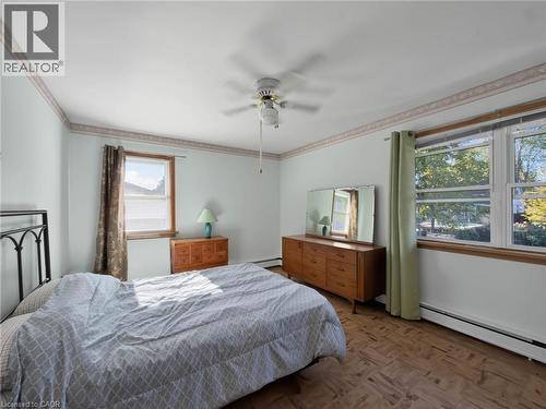 216 Fairview Avenue, Dunnville, ON 