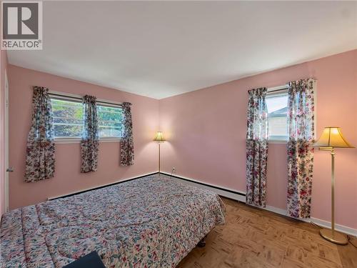 216 Fairview Avenue, Dunnville, ON 