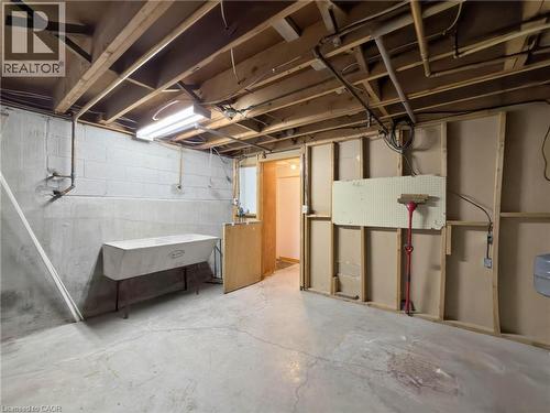 216 Fairview Avenue, Dunnville, ON 