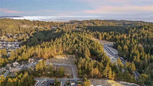 903 Greystone Pl, Langford, BC 