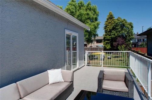 236 Crease Ave, Saanich, BC 