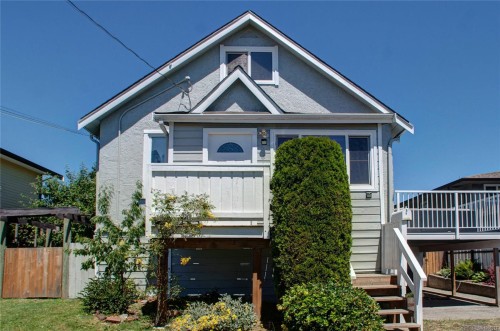 236 Crease Ave, Saanich, BC 