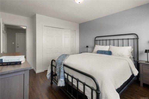 #315-9560 Fifth St, Sidney, BC 
