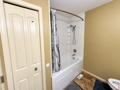 4301 16Th Avenue, Vernon, BC 