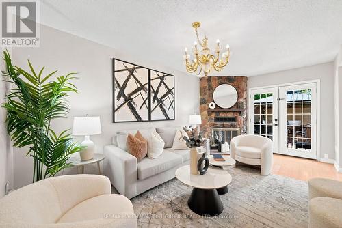 1928 New Street, Pickering, ON 