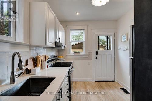 25 Oak Park Avenue, Toronto, ON 