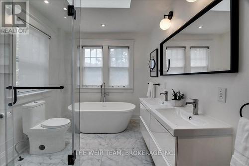 25 Oak Park Avenue, Toronto, ON 