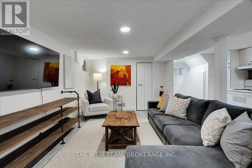 25 Oak Park Avenue, Toronto, ON 