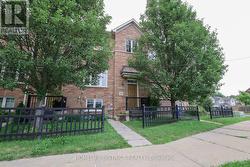 489 MEARNS AVENUE Clarington, ON L1C 5M5