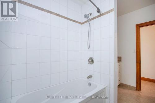 488 Cromwell Avenue, Oshawa, ON 