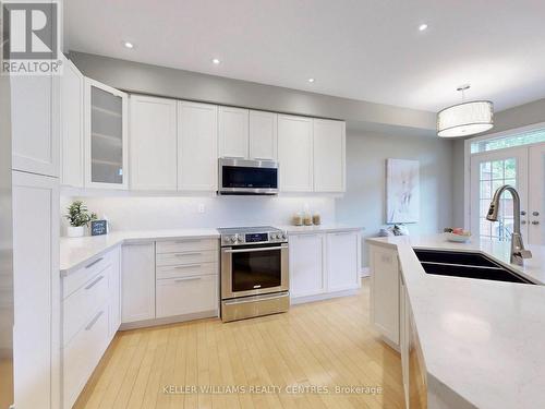 29 Tucker Court, Aurora, ON 