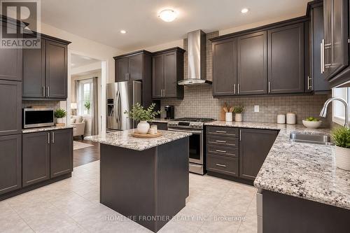 135 Ross Vennare Crescent, Vaughan, ON 