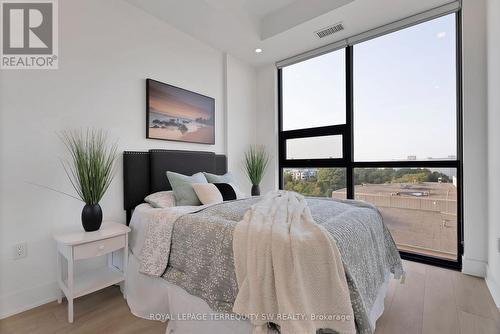 515 - 2916 Highway 7, Vaughan, ON 