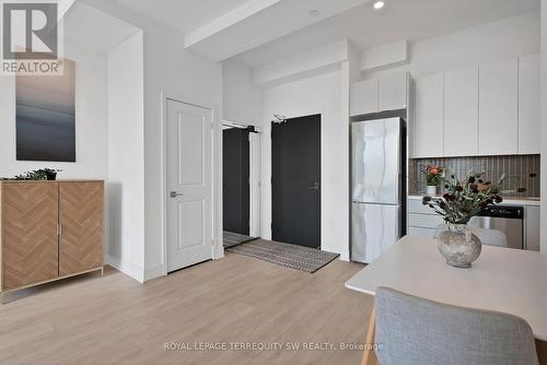 515 - 2916 Highway 7, Vaughan, ON 