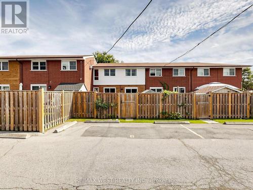 6 - 2027 Bluefields Drive, Burlington, ON 