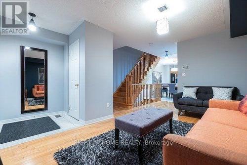 94 JIM BAIRD MEWS , Toronto, Ontario M3L 0C4 4