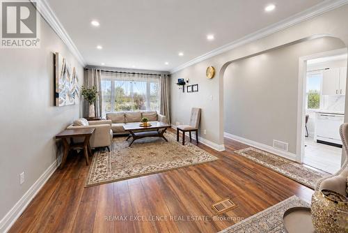 49 Barrhead Crescent, Toronto, ON 