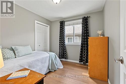 332 Grand River Avenue, Brantford, ON 