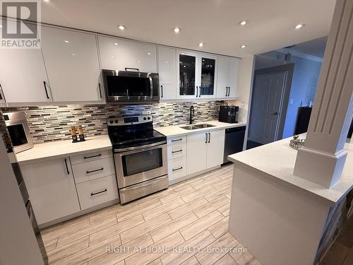 1102 - 820 Burnhamthorpe Road, Toronto, ON 