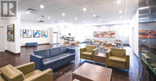 1102 - 820 Burnhamthorpe Road, Toronto, ON 