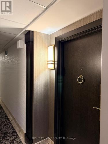 1102 - 820 Burnhamthorpe Road, Toronto, ON 